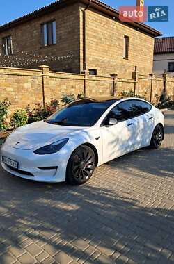 Седан Tesla Model 3 2022 в Черноморске