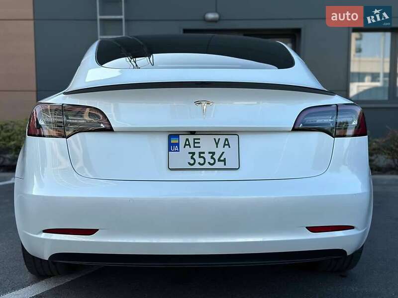Седан Tesla Model 3 2022 в Хмельницькому