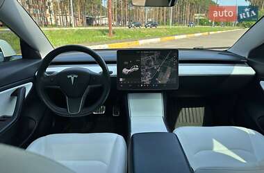 Седан Tesla Model 3 2019 в 