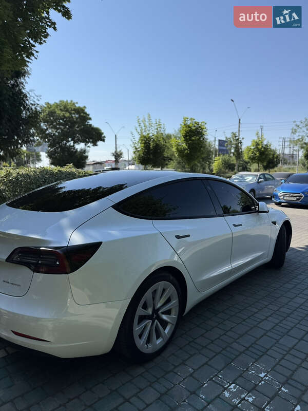 Седан Tesla Model 3 2022 в Одесі