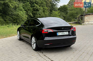 Седан Tesla Model 3 2019 в 