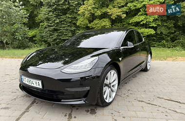Седан Tesla Model 3 2019 в 