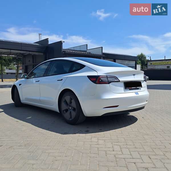 Седан Tesla Model 3 2020 в Ивано-Франковске