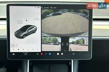 Седан Tesla Model 3 2020 в 