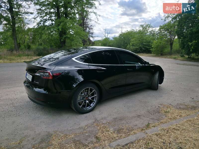 Седан Tesla Model 3 2019 в Запорожье фото 26 Седан Tesla Model 3 2019 в Запорожье