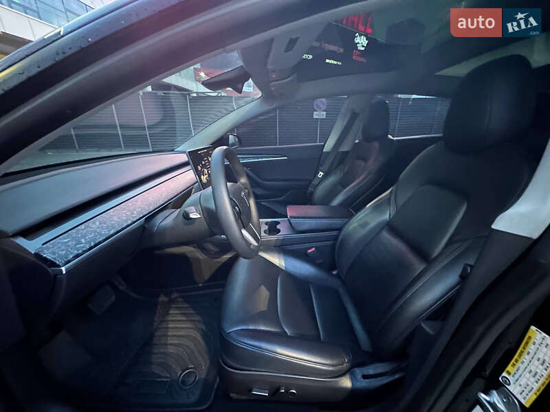 Седан Tesla Model 3 2022 в Киеве