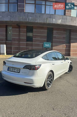 Седан Tesla Model 3 2021 в Одессе