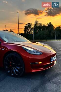 Седан Tesla Model 3 2018 в Львове