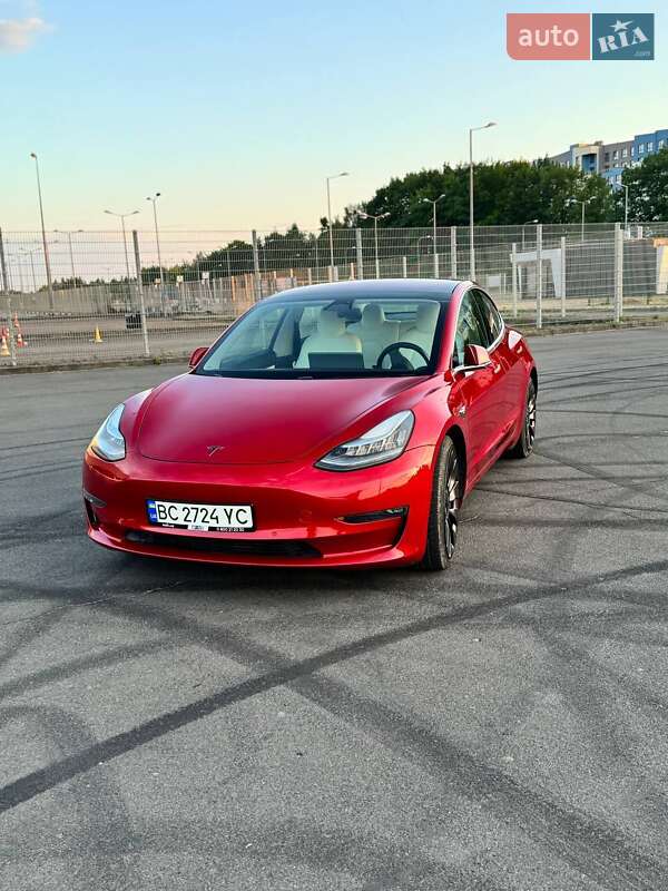 Tesla Model 3 2018