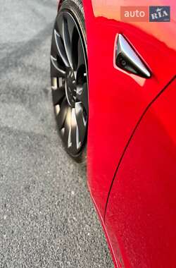 Седан Tesla Model 3 2018 в Львове