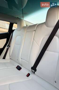 Седан Tesla Model 3 2018 в Львове
