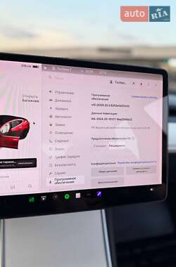 Седан Tesla Model 3 2018 в Львове