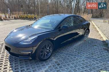 Седан Tesla Model 3 2019 в 