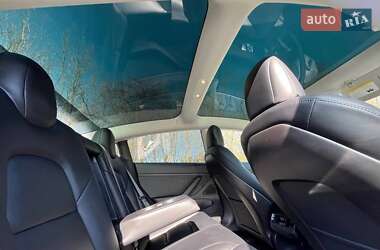 Седан Tesla Model 3 2019 в 