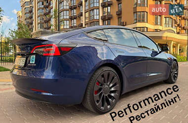 Седан Tesla Model 3 2021 в Києві