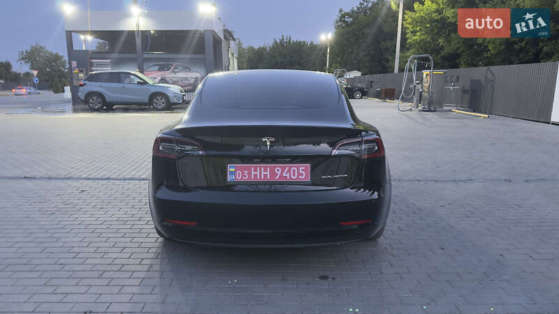 Седан Tesla Model 3 2020 в Кам'янець-Подільському