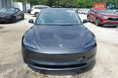 Седан Tesla Model 3 2024 в Львові