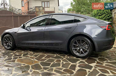 Седан Tesla Model 3 2019 в 