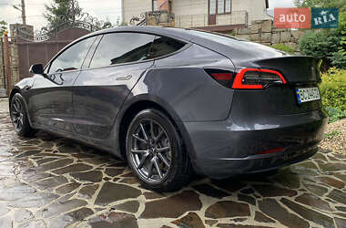 Седан Tesla Model 3 2019 в 