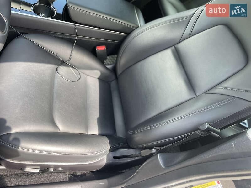 Седан Tesla Model 3 2019 в Львове фото 22 Седан Tesla Model 3 2019 в Львове