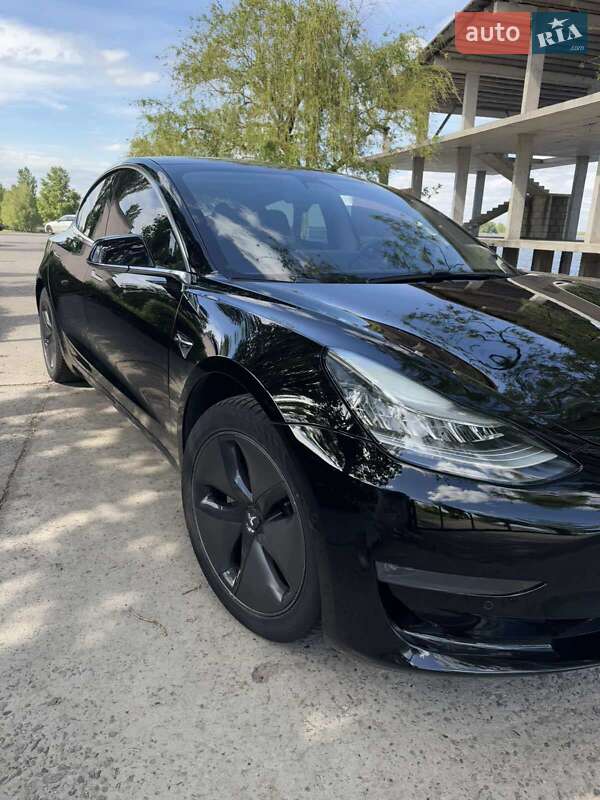 Седан Tesla Model 3 2019 в Києві
