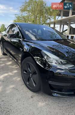 Седан Tesla Model 3 2019 в 
