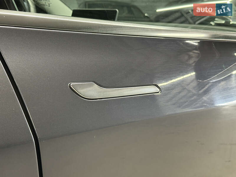 Седан Tesla Model 3 2019 в Володимирі фото 15 Седан Tesla Model 3 2019 в Володимирі