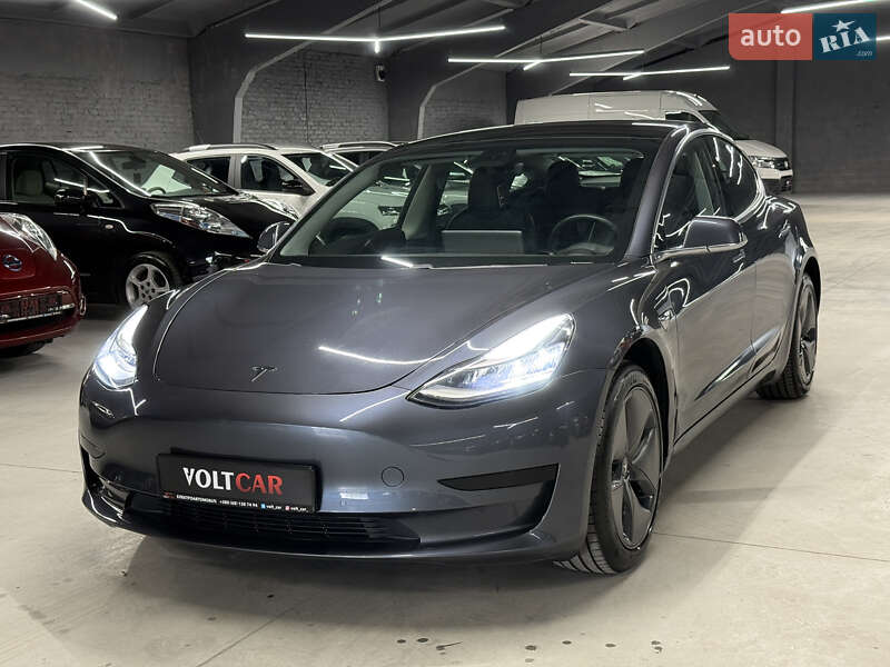 Седан Tesla Model 3 2019 в Владимире