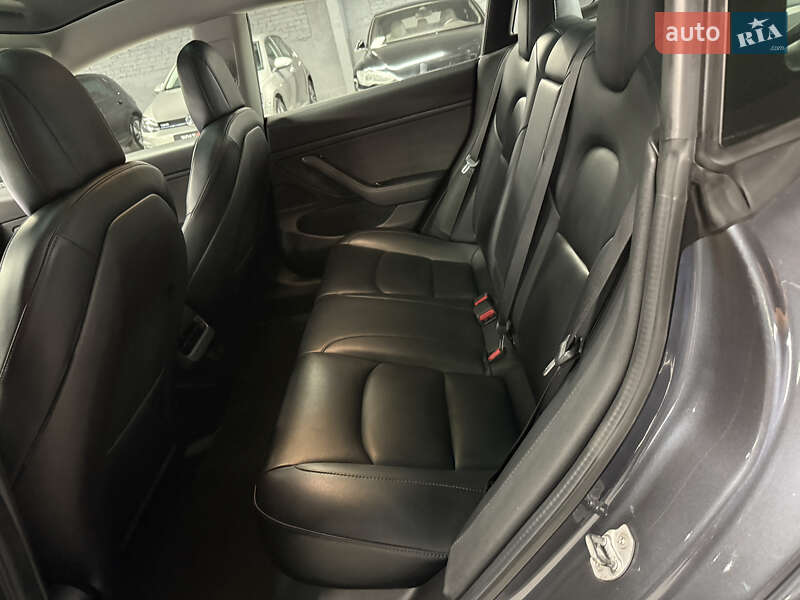 Седан Tesla Model 3 2019 в Володимирі фото 49 Седан Tesla Model 3 2019 в Володимирі
