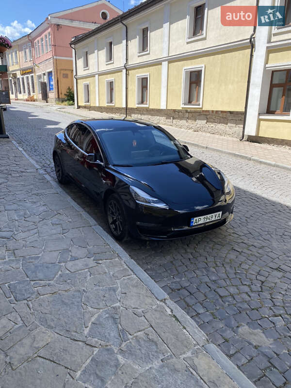 Седан Tesla Model 3 2020 в Каменец-Подольском