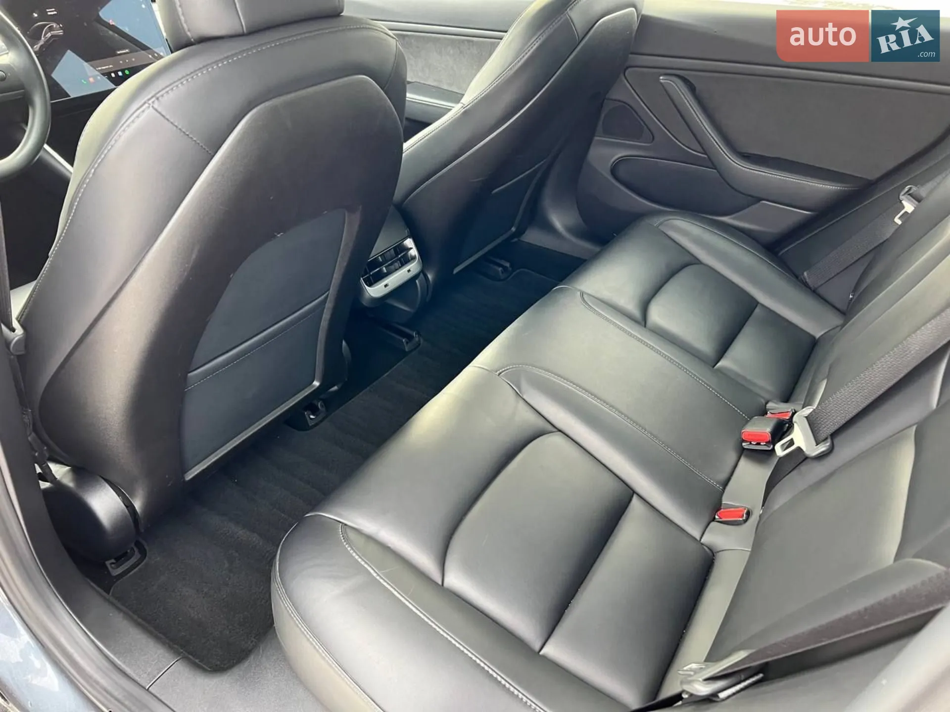 2018 Tesla Model 3 - мініатюра 10