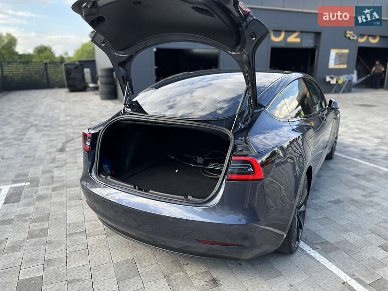Седан Tesla Model 3 2020 в Каменке-Бугской