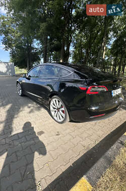 Седан Tesla Model 3 2018 в 