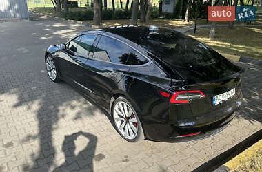 Седан Tesla Model 3 2018 в 