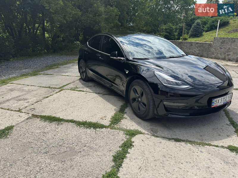 Седан Tesla Model 3 2019 в Шепетівці