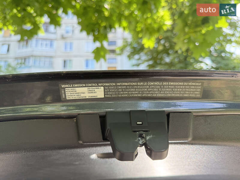 Седан Tesla Model 3 2019 в Харькове