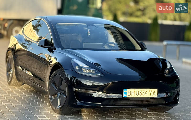 Седан Tesla Model 3 2022 в Одесі
