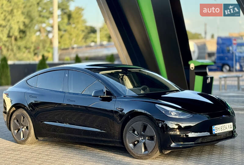 Седан Tesla Model 3 2022 в Одесі