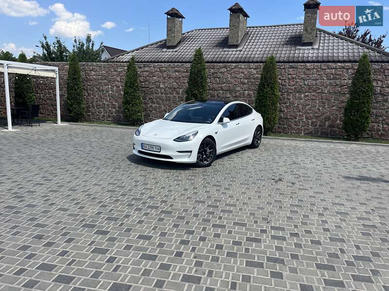 Седан Tesla Model 3 2020 в Кропивницькому фото 11 Седан Tesla Model 3 2020 в Кропивницькому