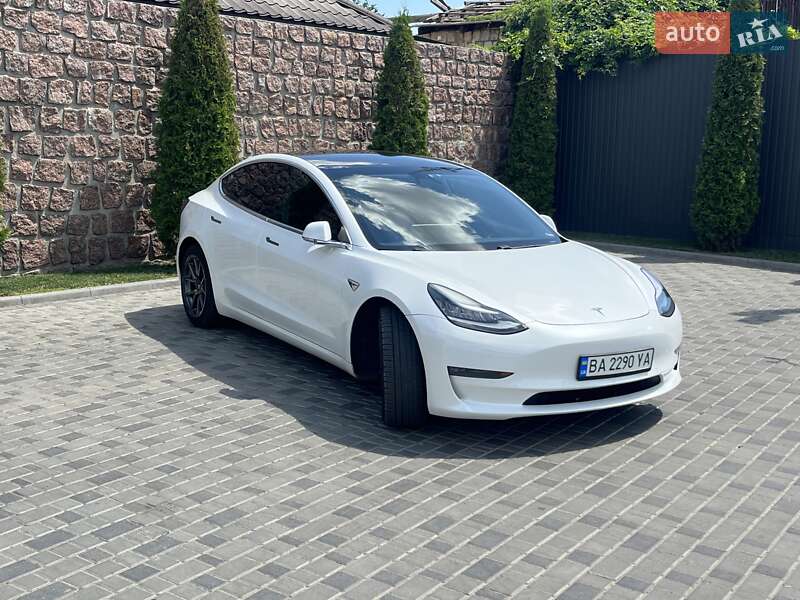 Седан Tesla Model 3 2020 в Кропивницькому фото 14 Седан Tesla Model 3 2020 в Кропивницькому
