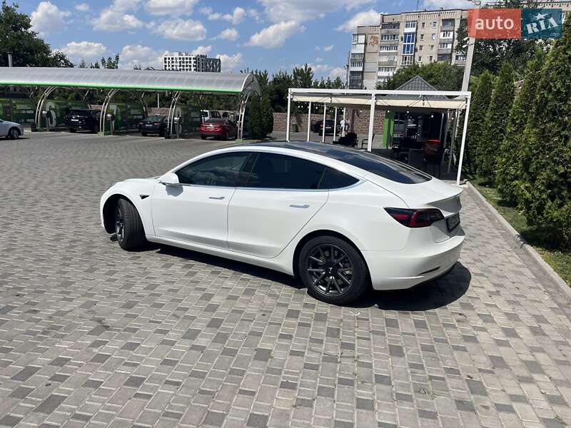 Седан Tesla Model 3 2020 в Кропивницькому фото 19 Седан Tesla Model 3 2020 в Кропивницькому