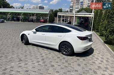 Седан Tesla Model 3 2020 в 