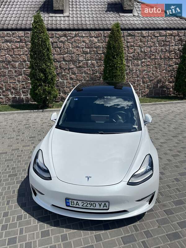 Седан Tesla Model 3 2020 в Кропивницькому фото 24 Седан Tesla Model 3 2020 в Кропивницькому