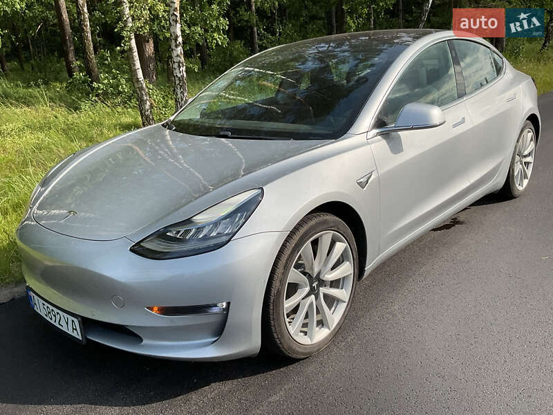 Седан Tesla Model 3 2018 в Киеве