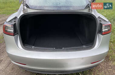 Седан Tesla Model 3 2018 в 