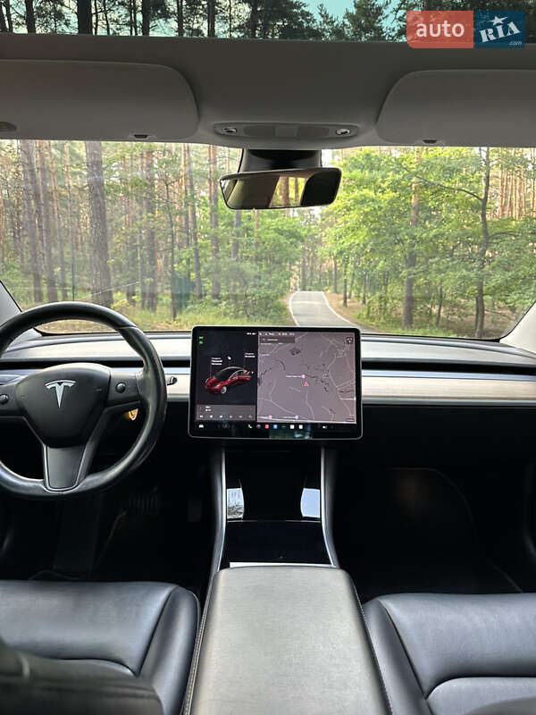 Седан Tesla Model 3 2018 в Полтаві