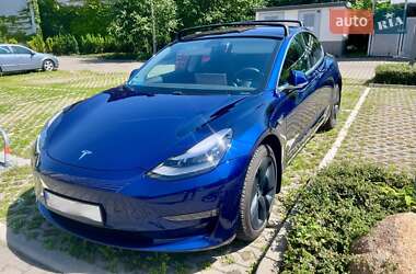 Седан Tesla Model 3 2019 в Києві