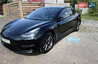 Седан Tesla Model 3 2021 в Києві
