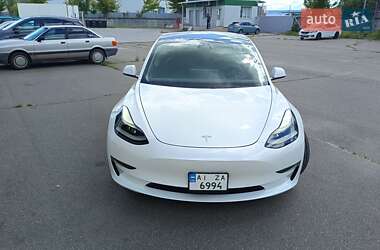 Седан Tesla Model 3 2021 в 