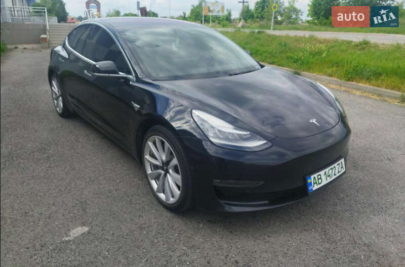 Седан Tesla Model 3 2018 в 